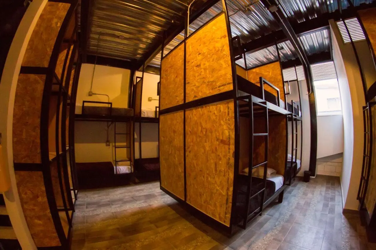 Nativo Hostel Medellin 0*,  Colombia